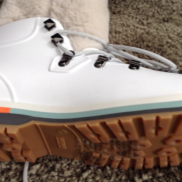 Michael Kors lace-up boot - white - Picture 9 of 11